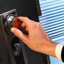 Advanced Locksmith Service Old Greenwich, CT 203-397-6392 - sb-com-01
